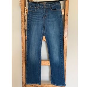 Levi Demi Curve Jeans